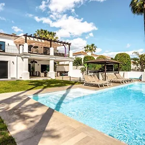 Villa New Zacaluca Pool Sauna & Gym - Happy, Marbella