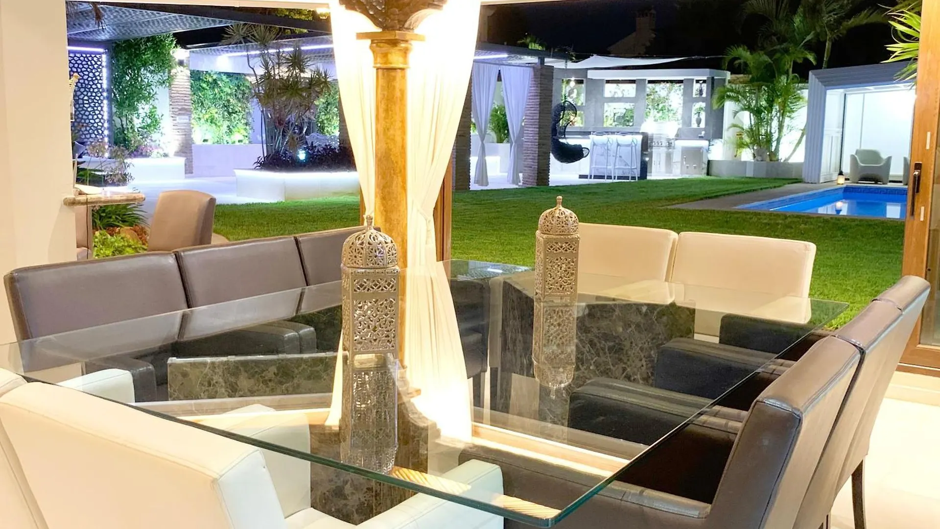 Villa Turrion Fuer 14 Personen In Marbella Spain